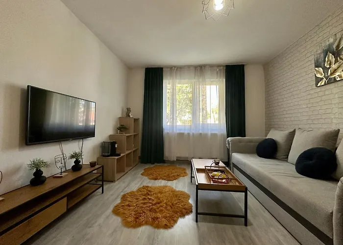 Apartment Londof Apartments- New Center